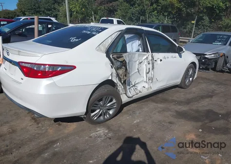 2015 Toyota Camry Se z USA, uszkodzony, nr VIN 4T1BF1FK4FU103957